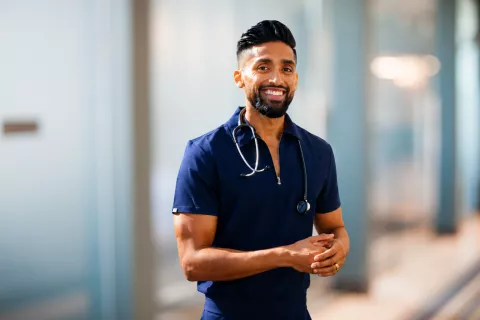 Gogodoc doctor providing private GP home visit care in London